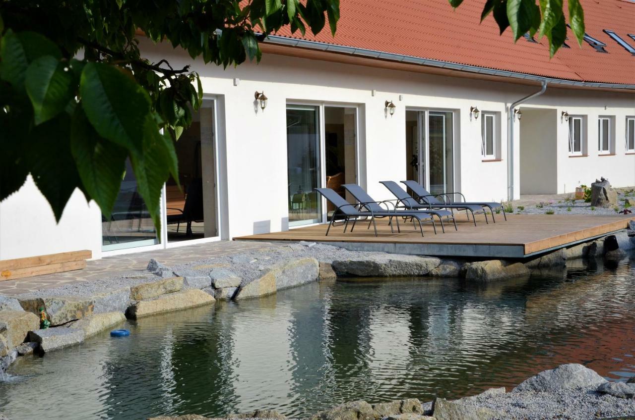 Ubytovani Za Kaplickou Třeboň Exteriör bild